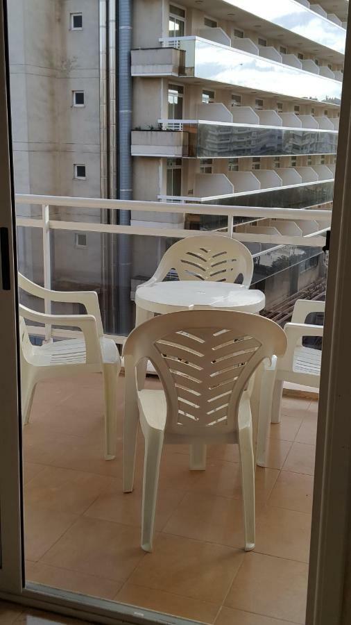 Salou apartamento cerca de playa y zona turística Exterior foto